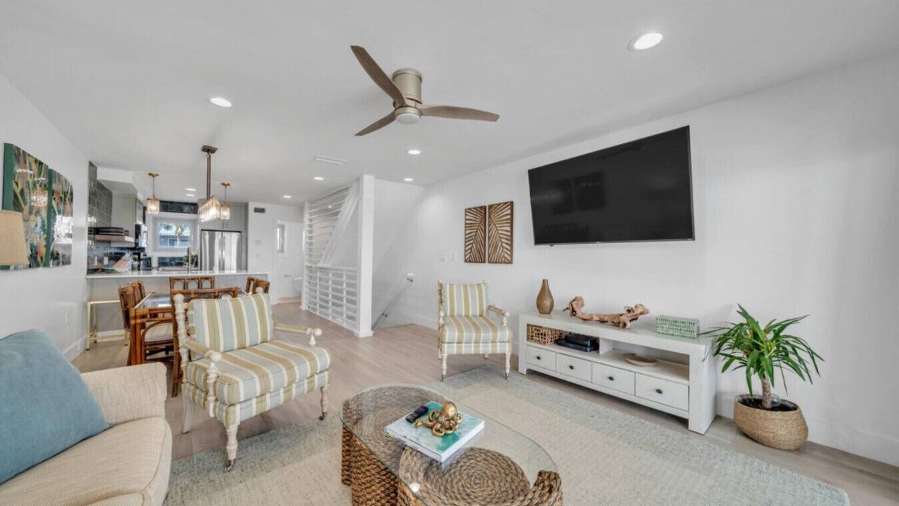 Photo of Bedroom in Miramar Beach
