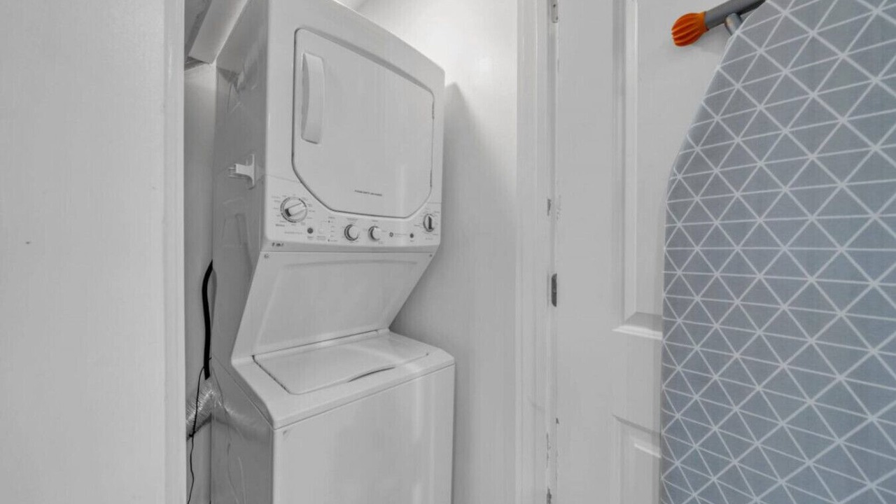 Photo of Bedroom in Miramar Beach
