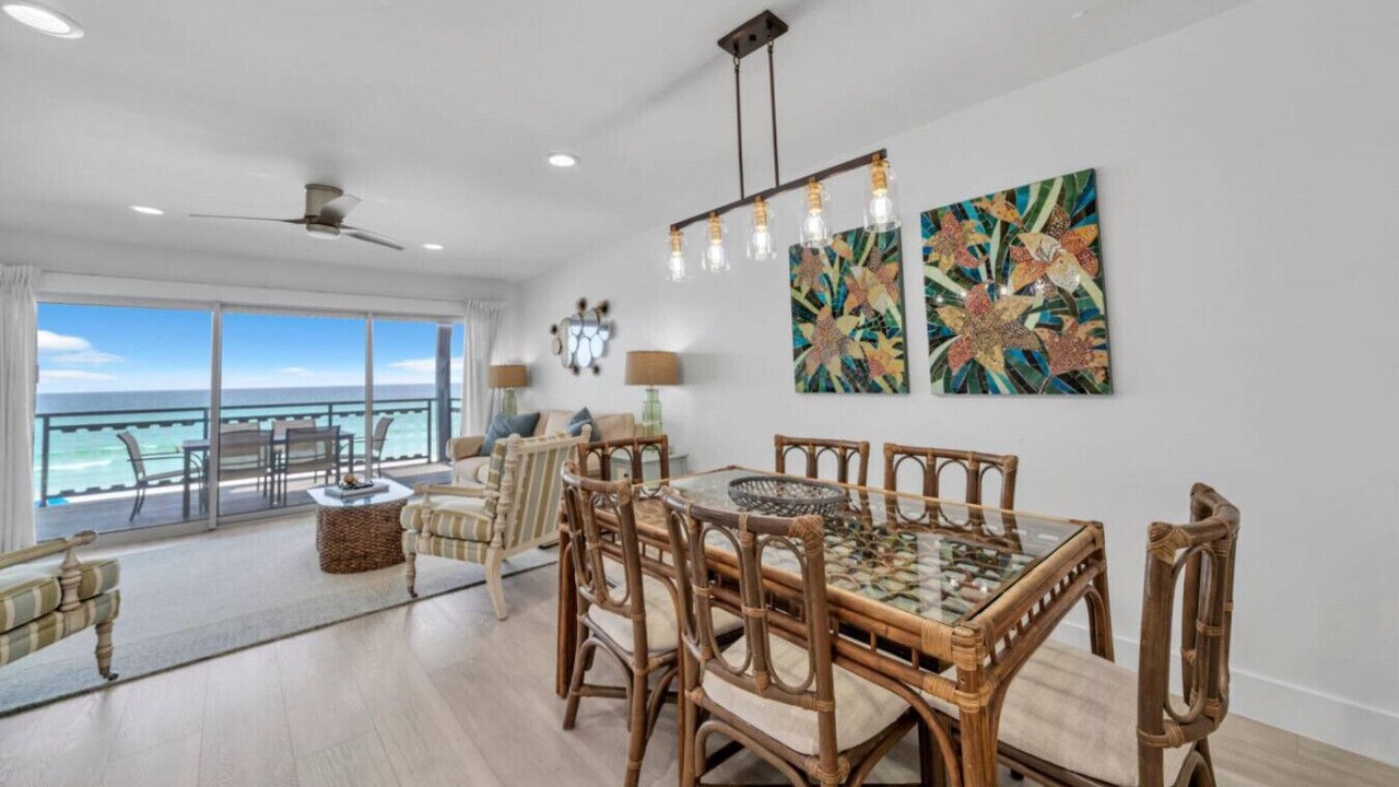 Photo of Bedroom in Miramar Beach