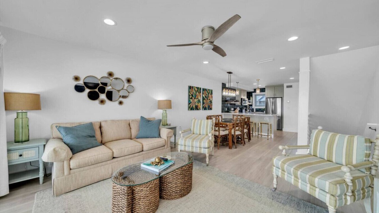 Photo of Bedroom in Miramar Beach