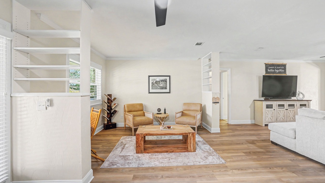 Photo of Livingroom in Killearn Estates