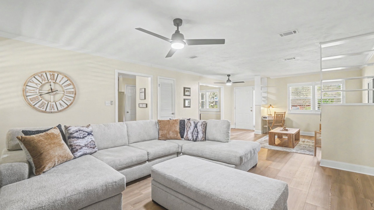 Photo of Livingroom in Killearn Estates