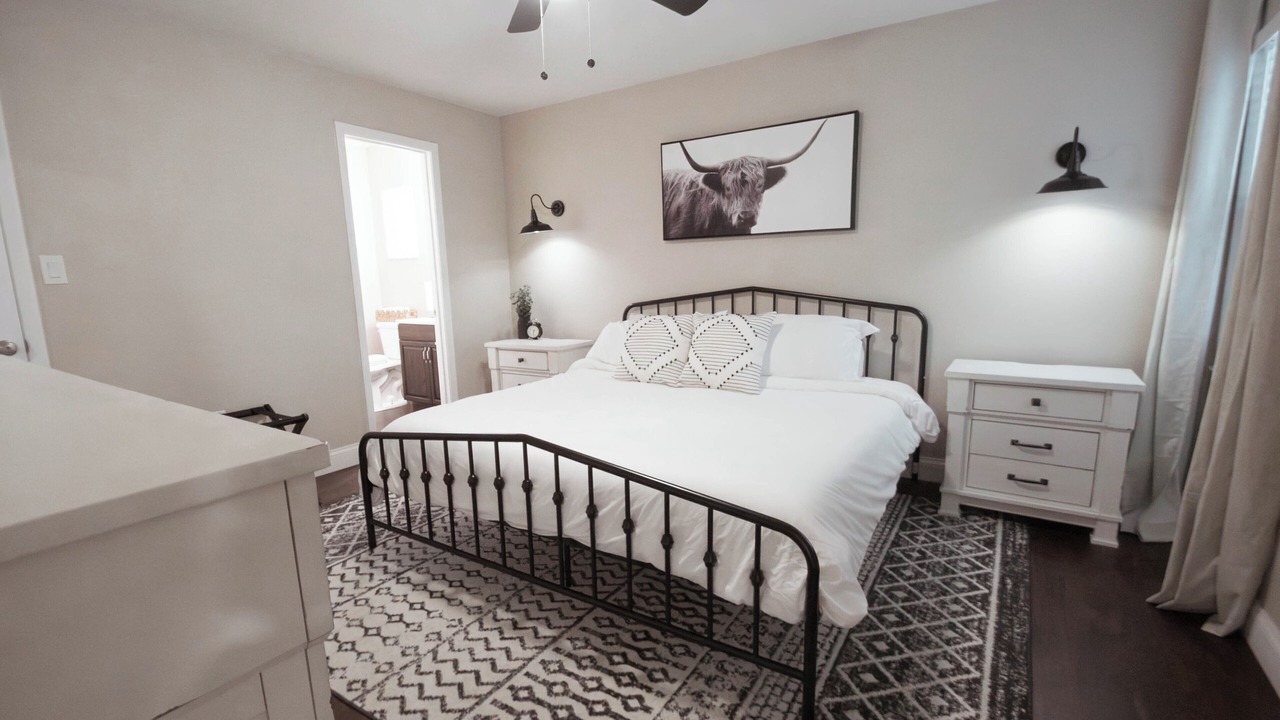 Photo of Bedroom in Lakeland Highlands