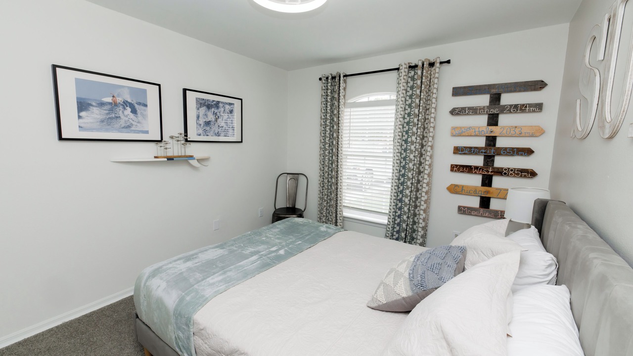 Photo of Bedroom in Sandalwood