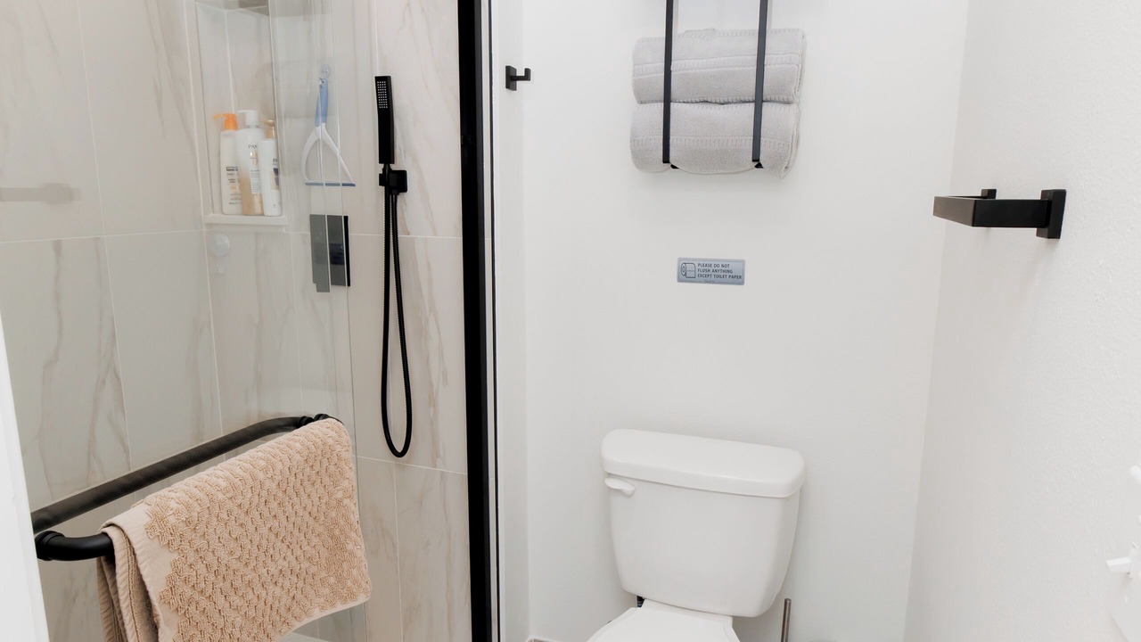 Photo of Bathroom in Sandalwood