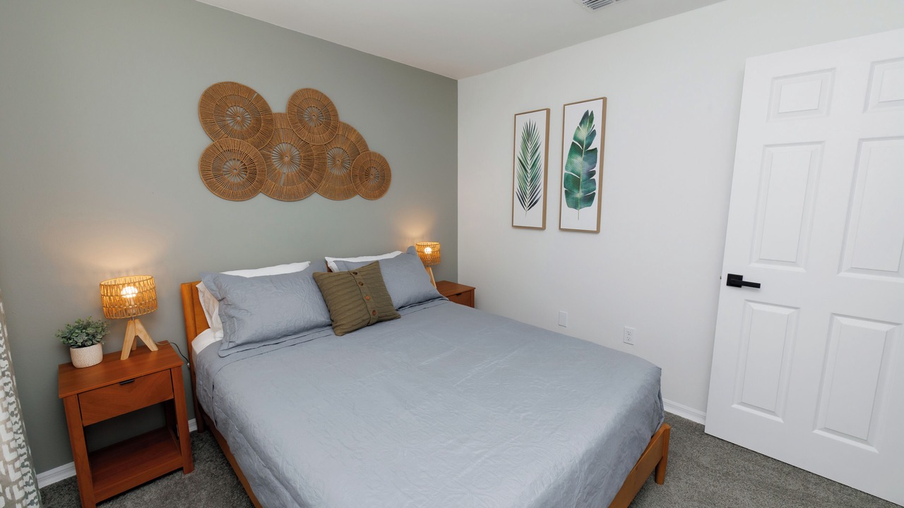 Photo of Bedroom in Sandalwood