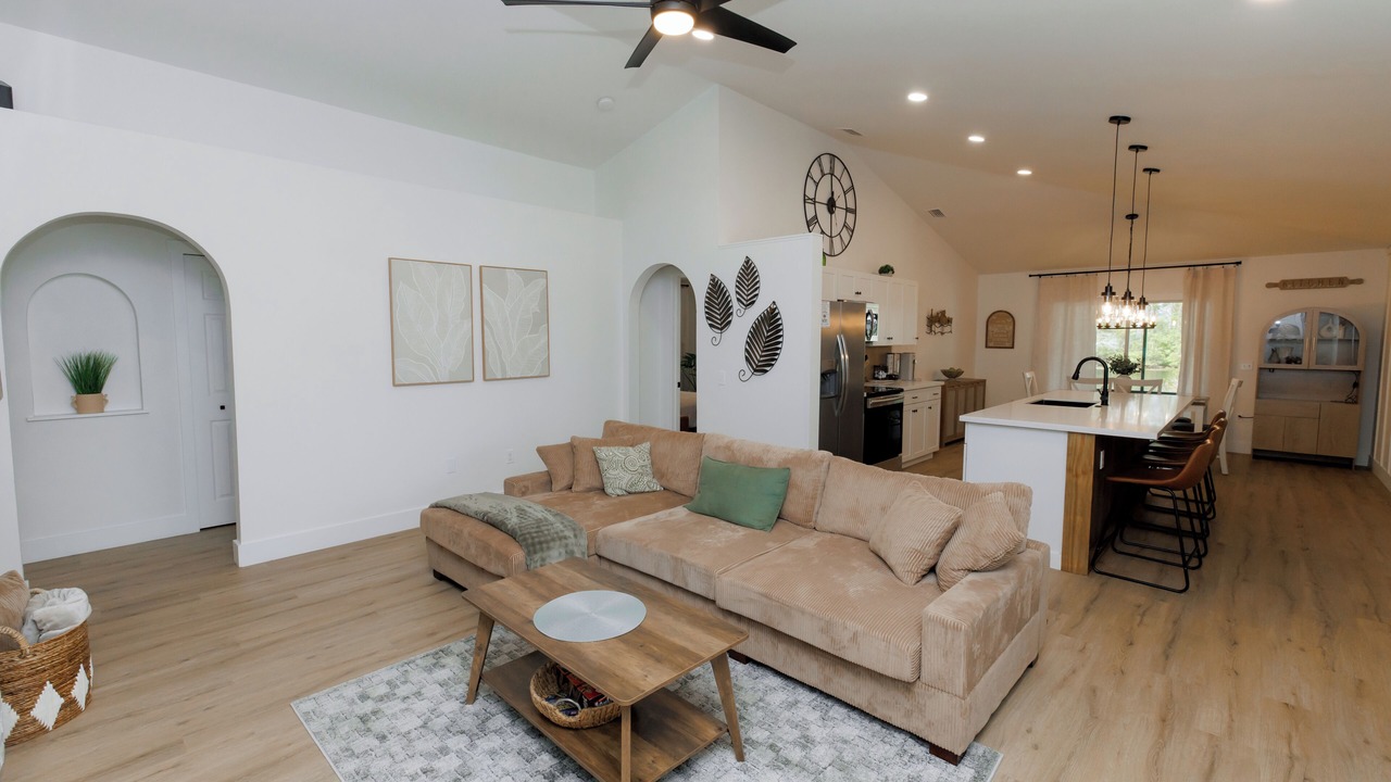 Photo of Livingroom in Sandalwood