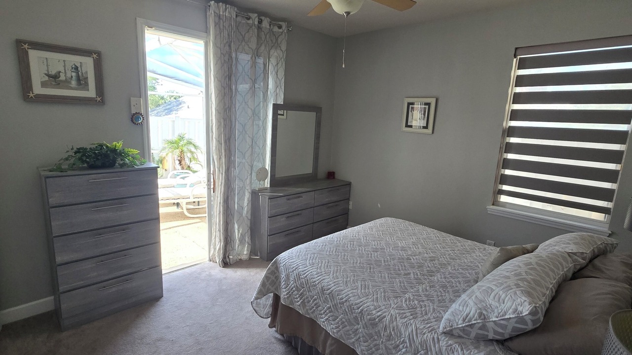 Photo of Bedroom in Avalon by the Sea