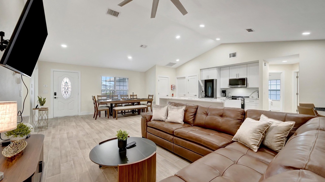 Photo of Livingroom in Indian Ridge