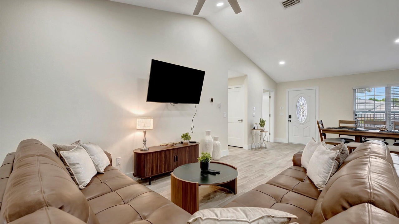 Photo of Livingroom in Indian Ridge