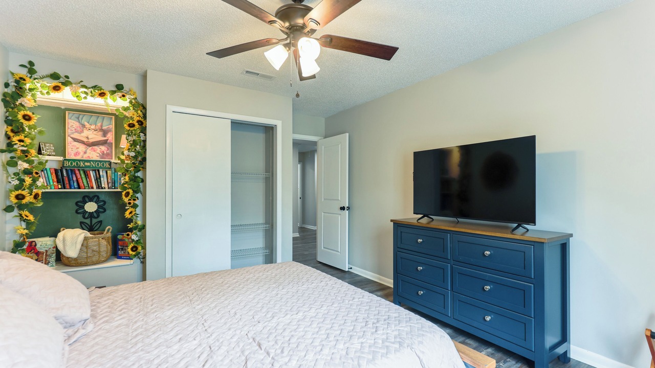 Photo of Bedroom in Valdosta