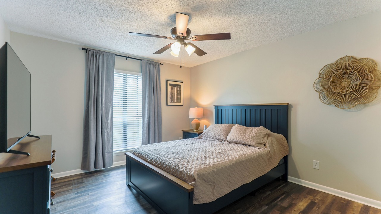 Photo of Bedroom in Valdosta