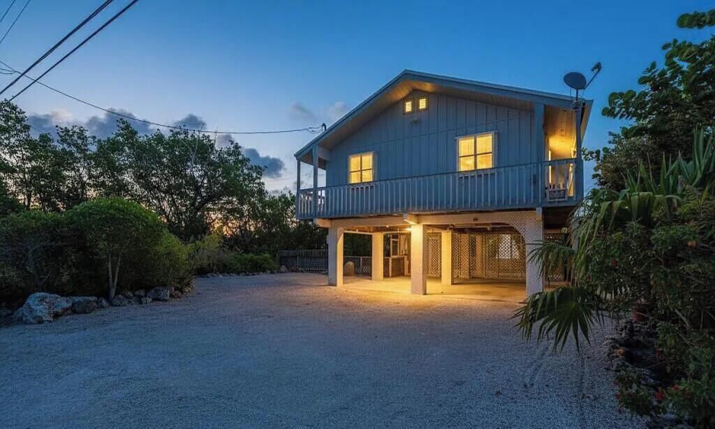Photo of Outdoor in Breezeswept Beach Estates