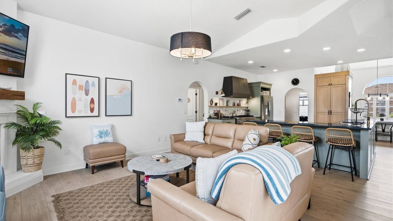 Photo of Livingroom in Palm Harbor