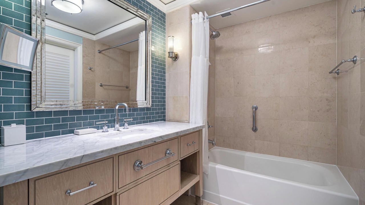 Photo of Bathroom in Key Biscayne