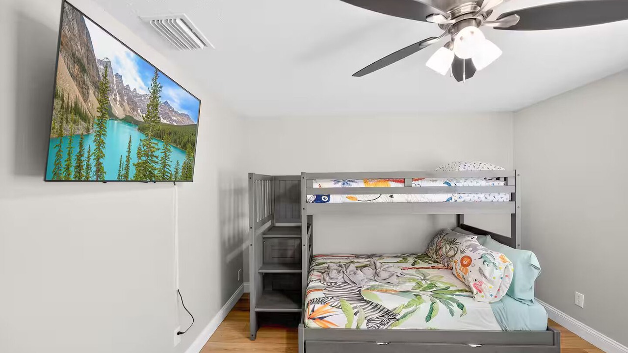 Photo of Bedroom in Temple Crest