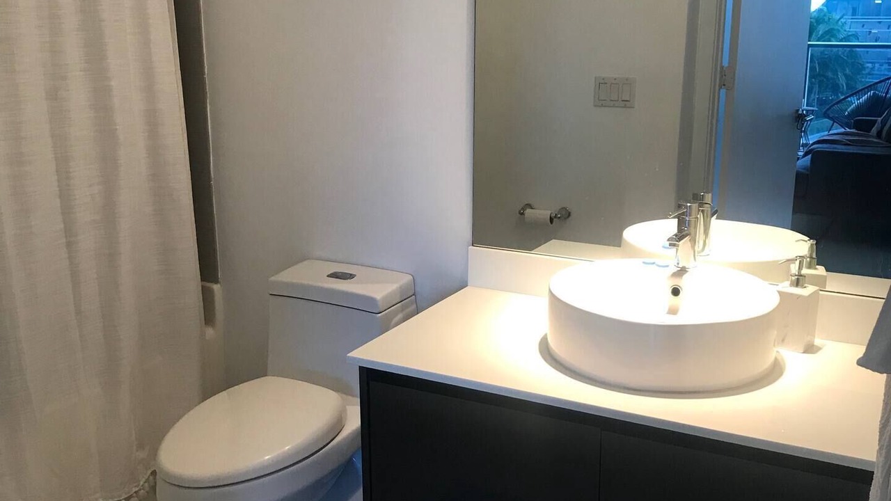 Photo of Bathroom in Brickell
