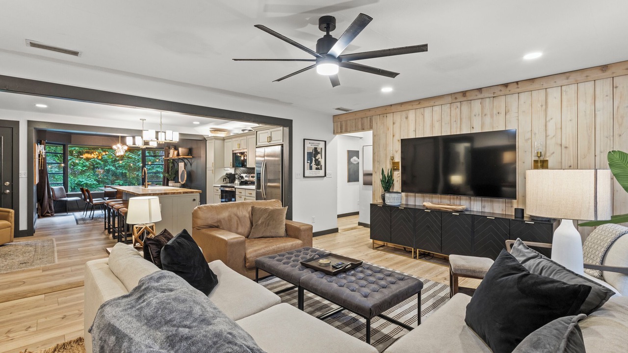 Photo of Livingroom in Gainesville