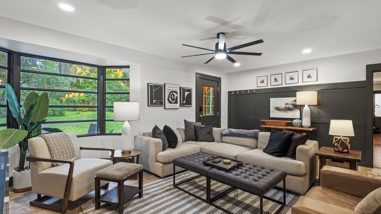 Photo of Livingroom in Gainesville