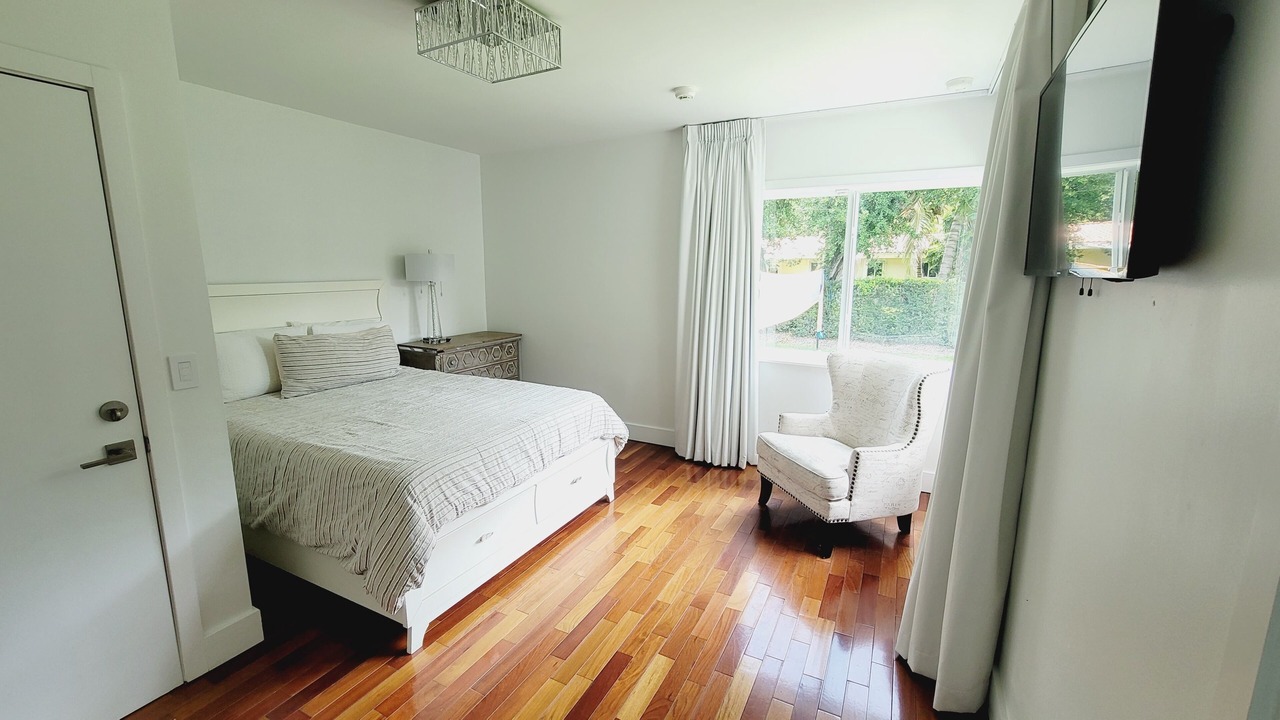 Photo of Bedroom in Glenvar Heights