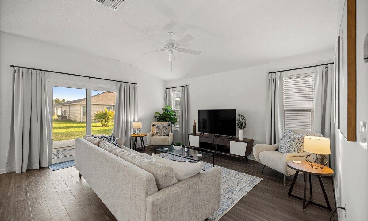 Photo of Livingroom in Sumter County