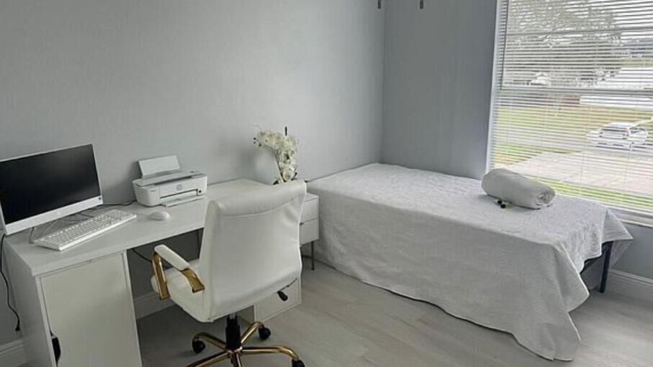 Photo of Bedroom in Bearss Plaza