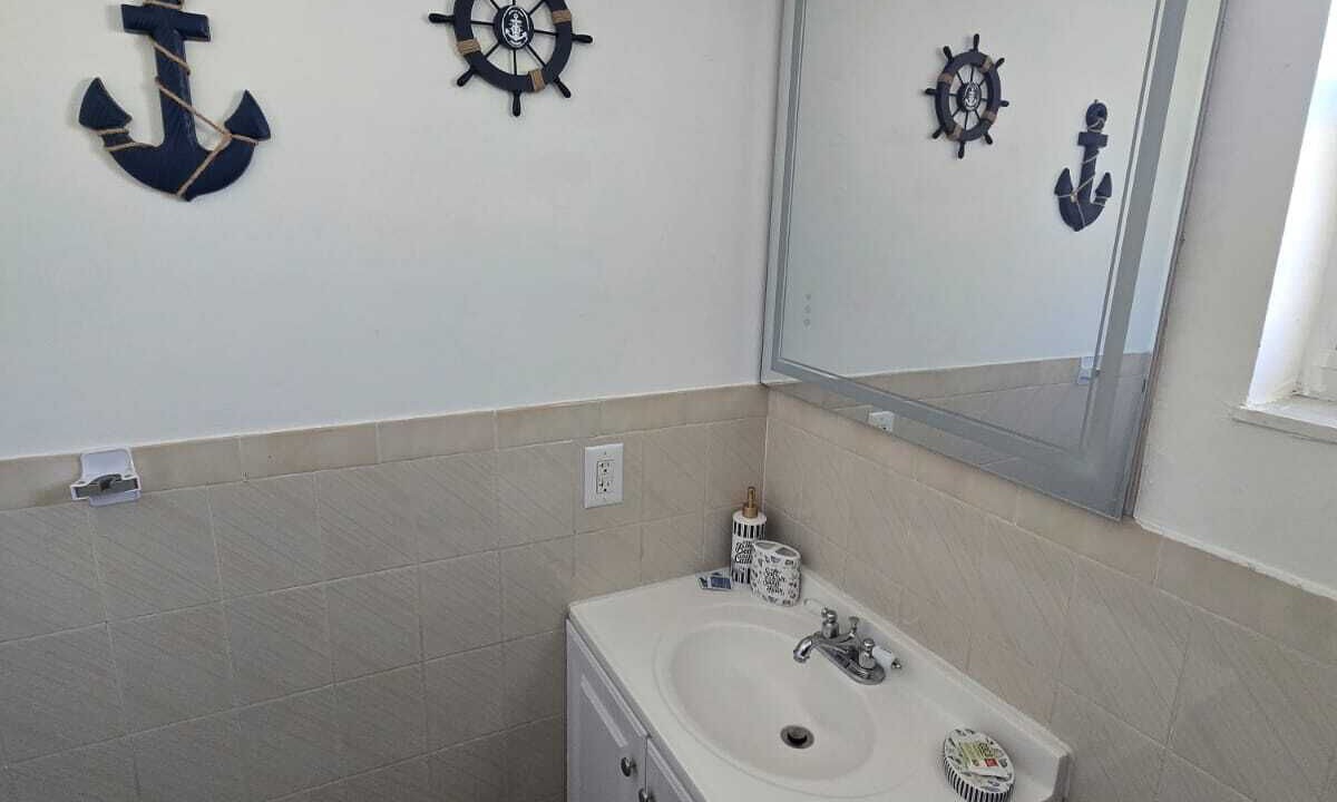 Photo of Bathroom in Coral Way