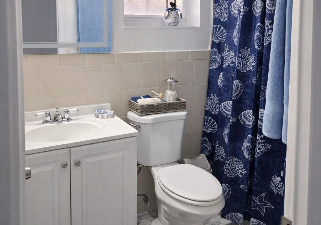 Photo of Bathroom in Coral Way