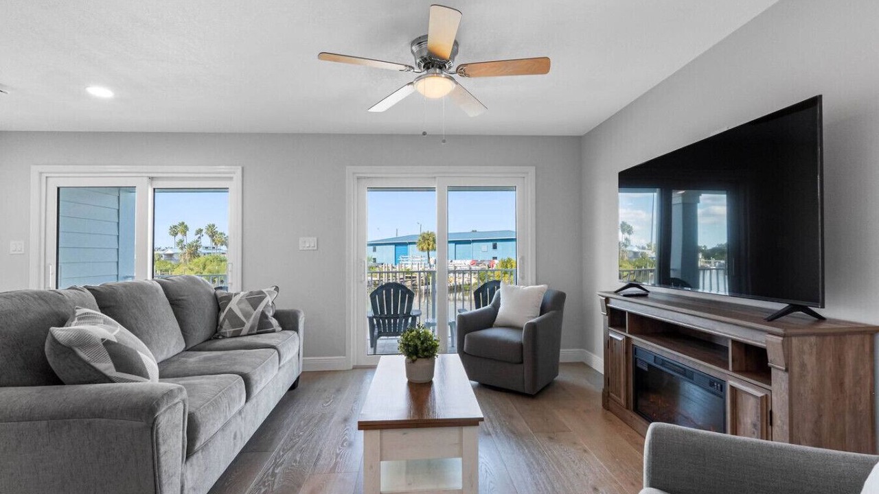 Photo of Livingroom in Tampa
