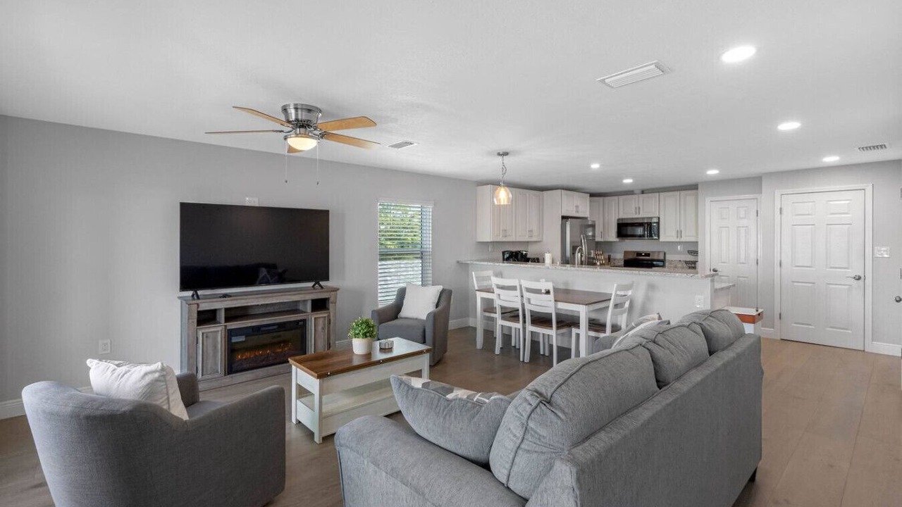Photo of Livingroom in Tampa