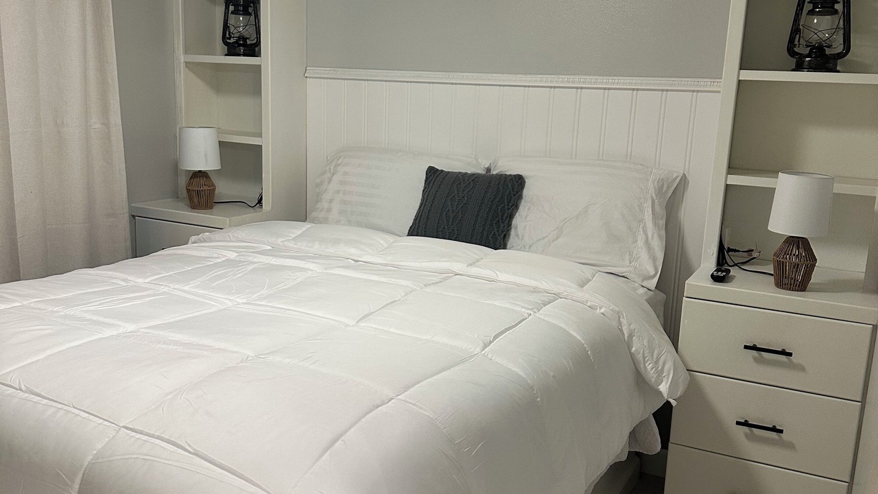 Photo of Bedroom in Dunnellon