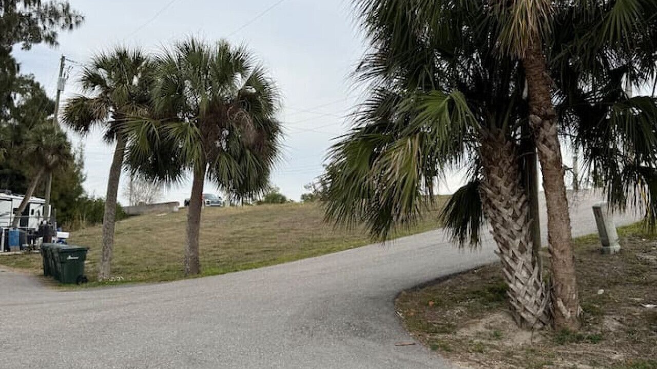 Photo of Others in Warm Mineral Springs