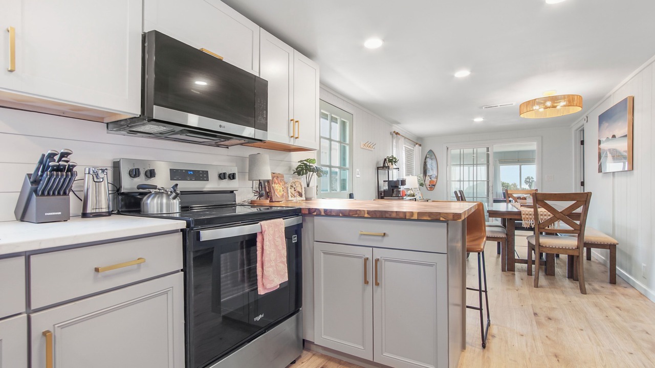 Photo of Kitchen in Kiska Beach