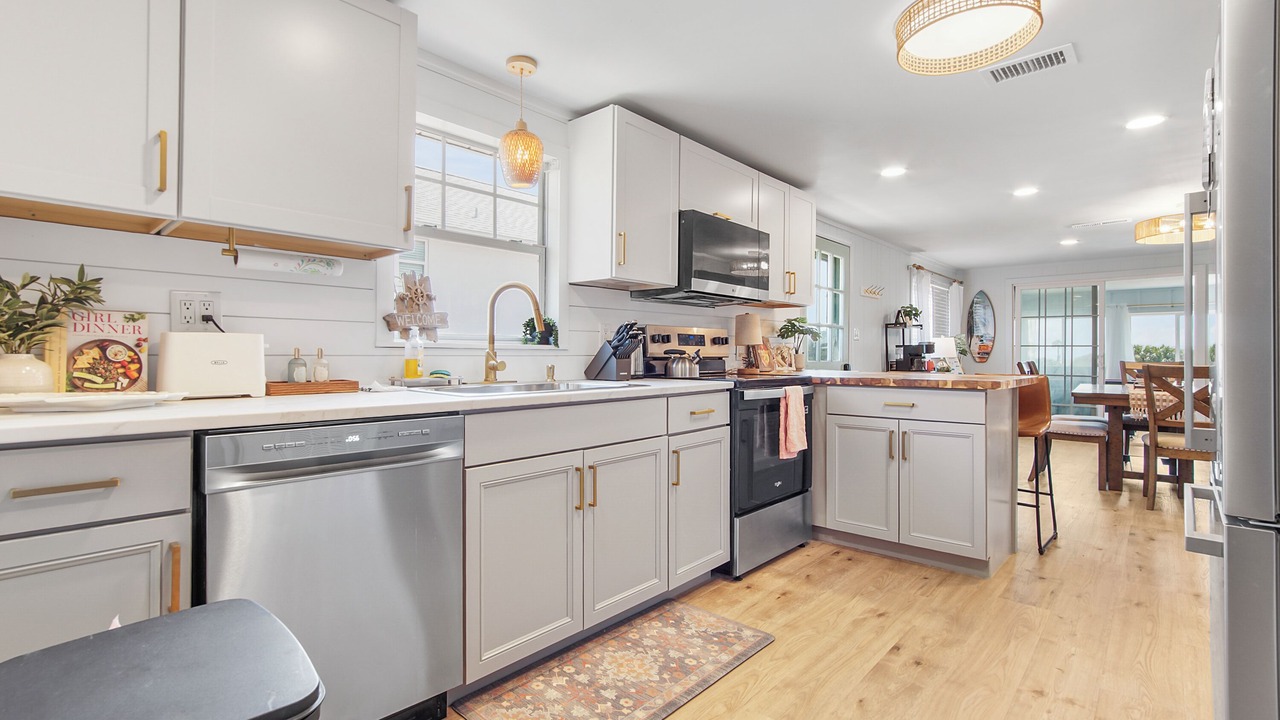 Photo of Kitchen in Kiska Beach