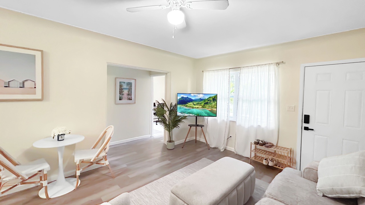 Photo of Livingroom in United Central