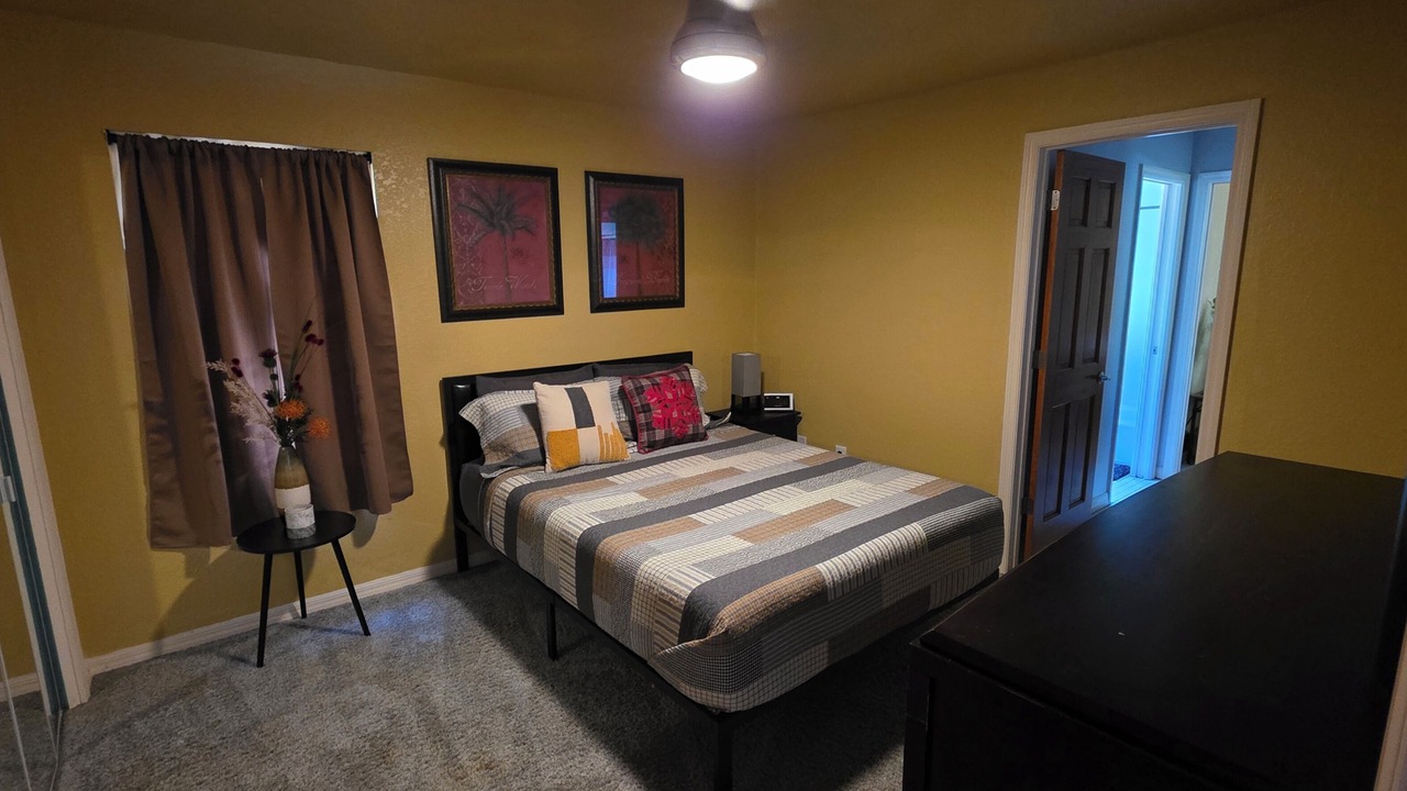 Photo of Bedroom in Hidden Lake Estates