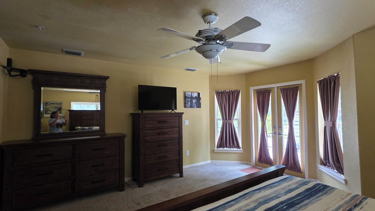 Photo of Bedroom in Hidden Lake Estates