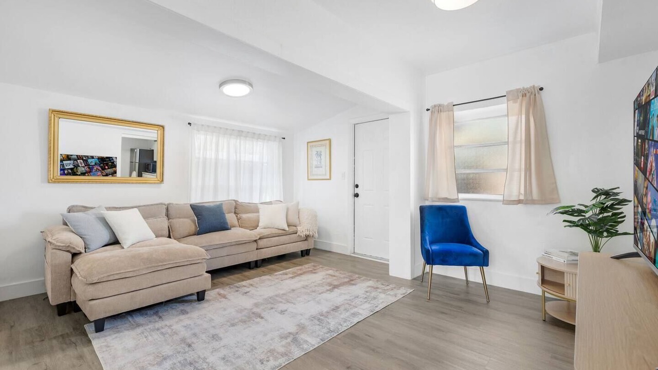 Photo of Livingroom in Coral Way