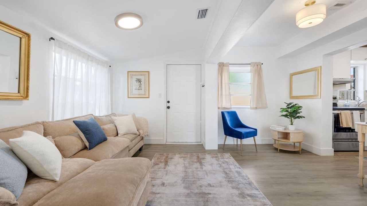 Photo of Livingroom in Coral Way
