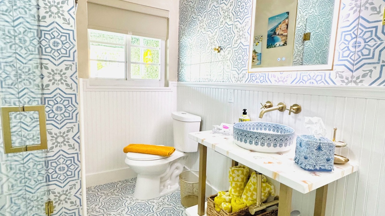 Photo of Bathroom in Mango Groves