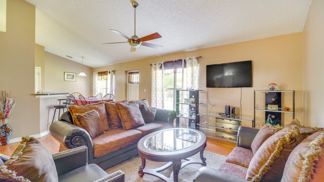 Photo of Livingroom in Palm Bay