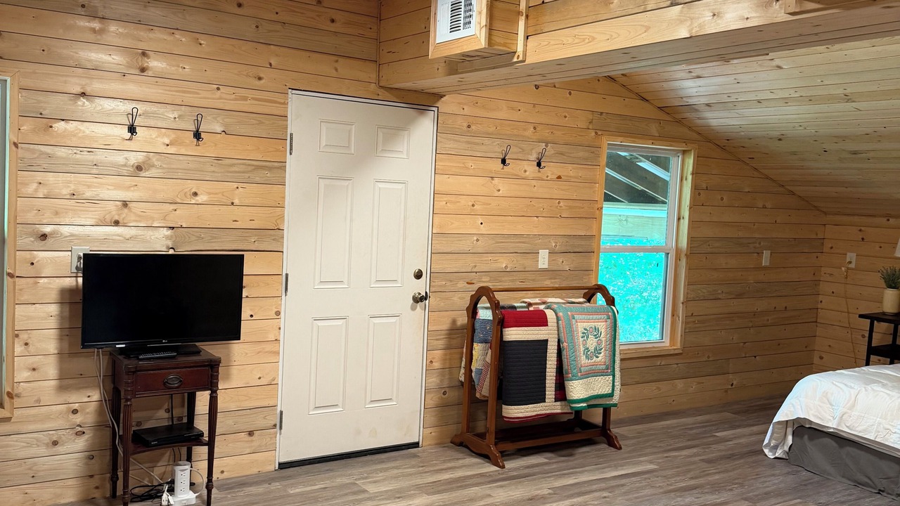 Photo of Bedroom in Hawkinsville