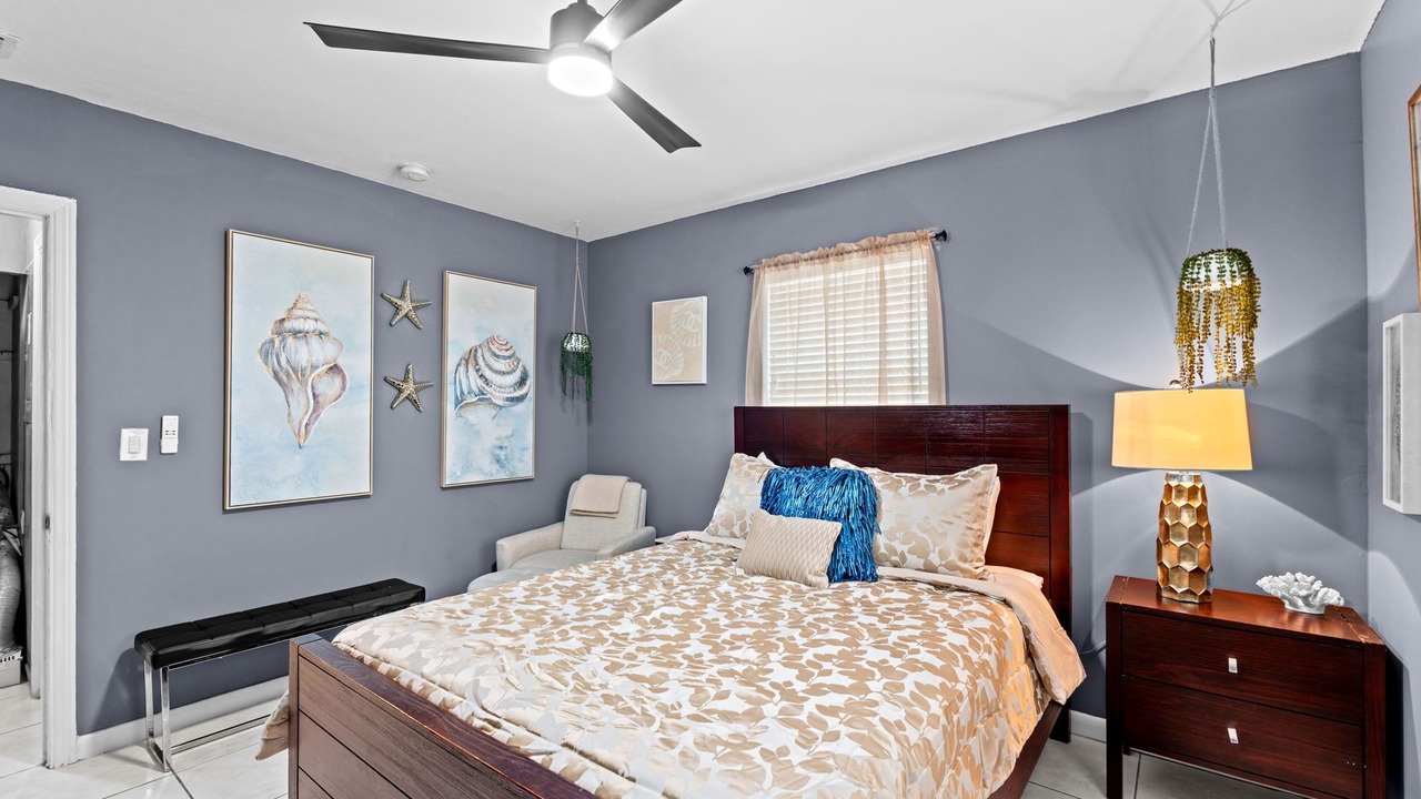 Photo of Bedroom in Riviera Beach