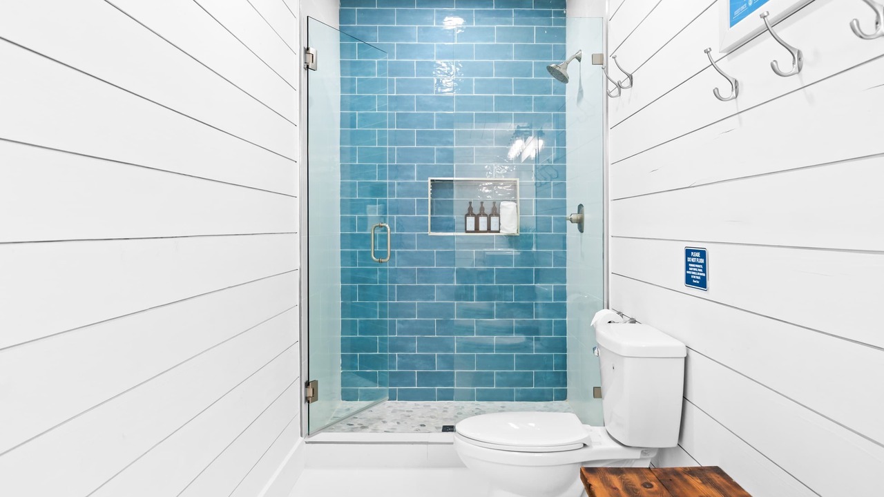 Photo of Bathroom in Gulfview Heights