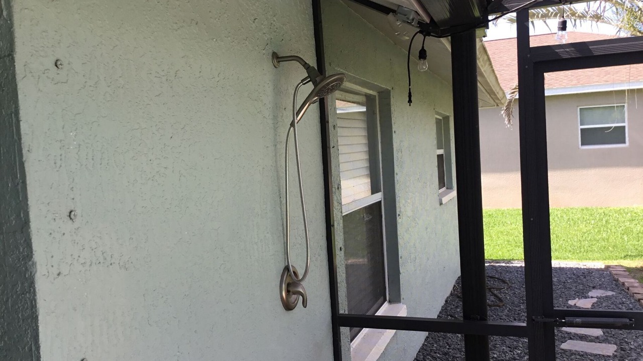 Photo of Outdoor in Pelican