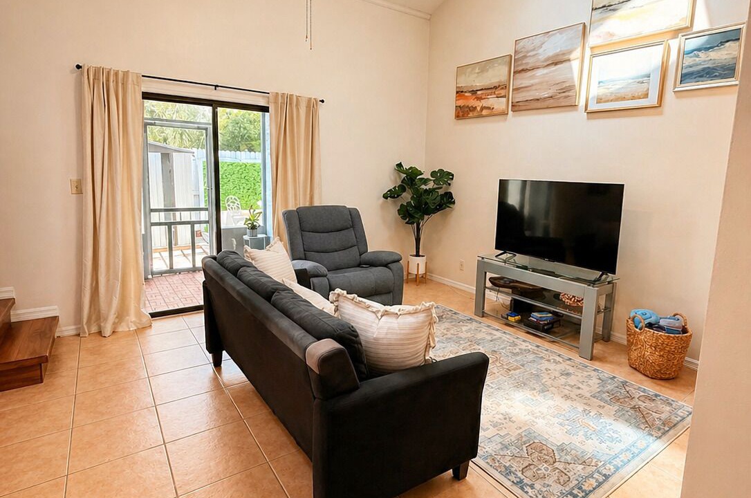 Photo of Livingroom in Titusville