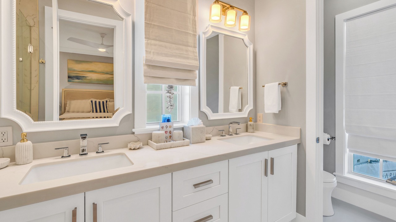 Photo of Bathroom in Marathon