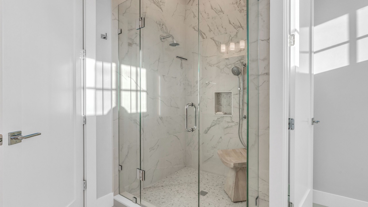 Photo of Bathroom in Marathon