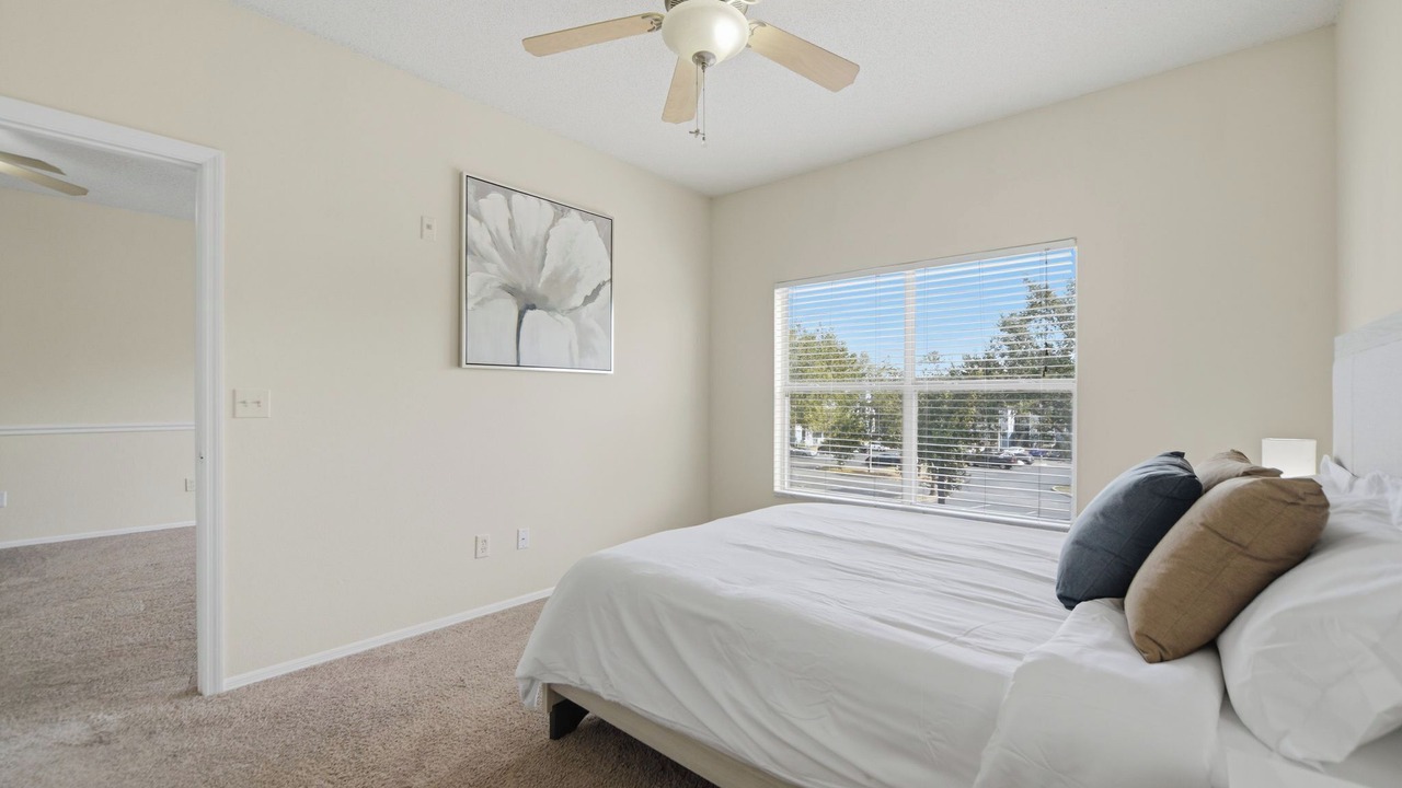 Photo of Bedroom in Winter Springs