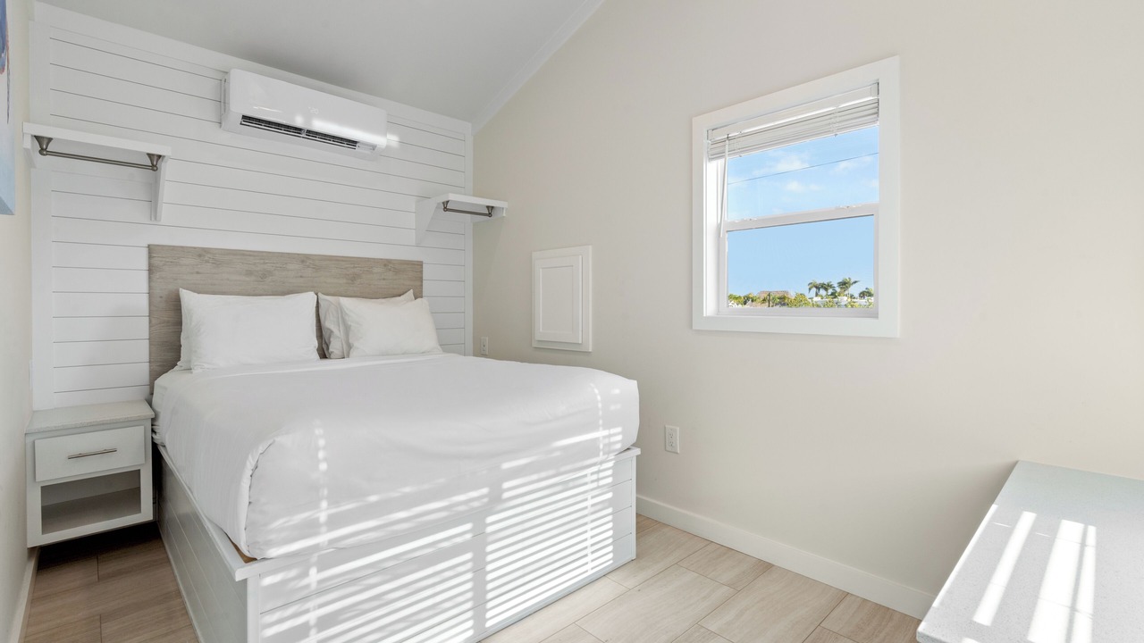 Photo of Bedroom in Sugarloaf Key